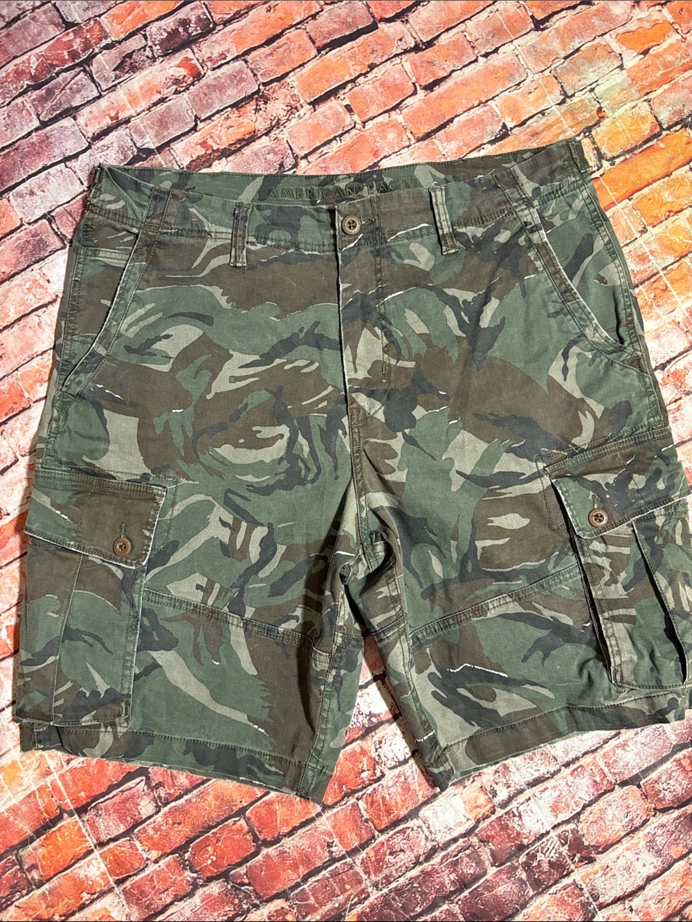 American Eagle Cargo Camo Shorts Size 38